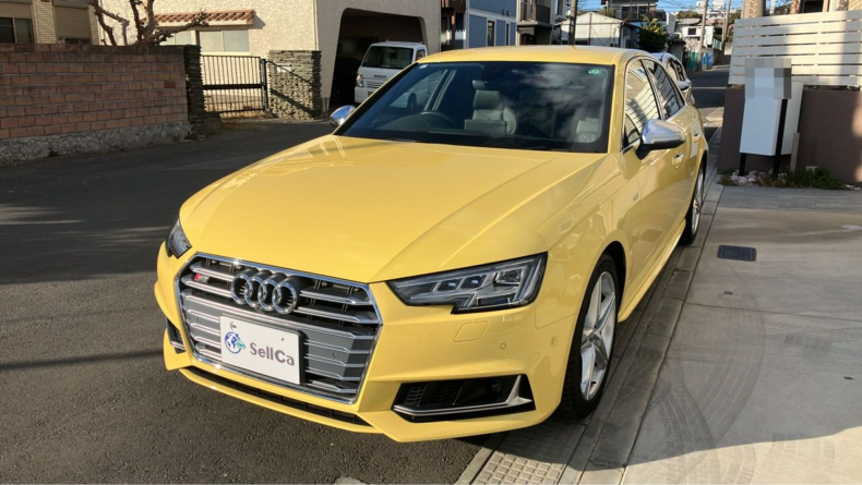 アウディ S4の売買実績画像