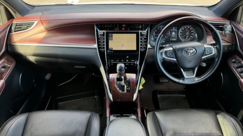 内装インパネ全体