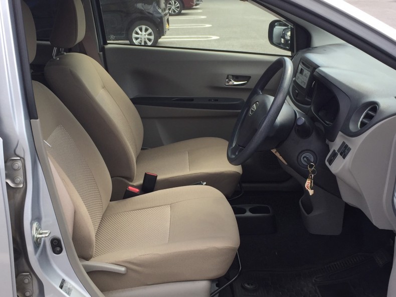 内装前方シート