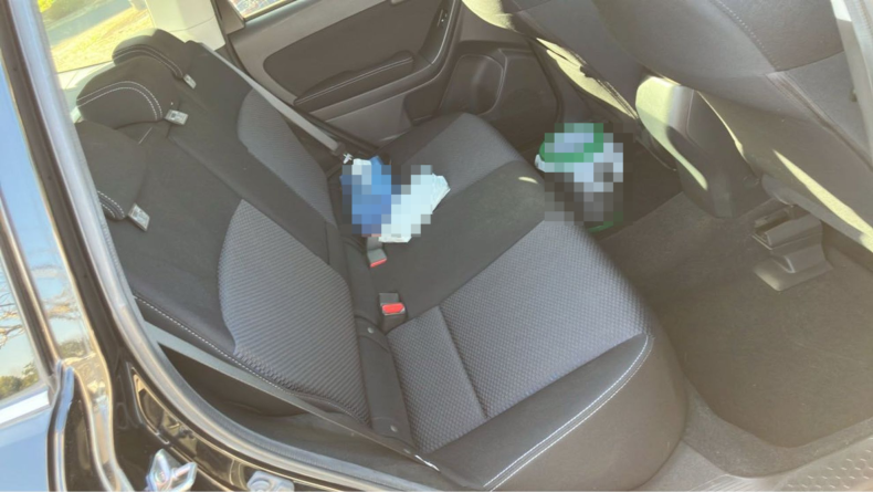 内装後方シート