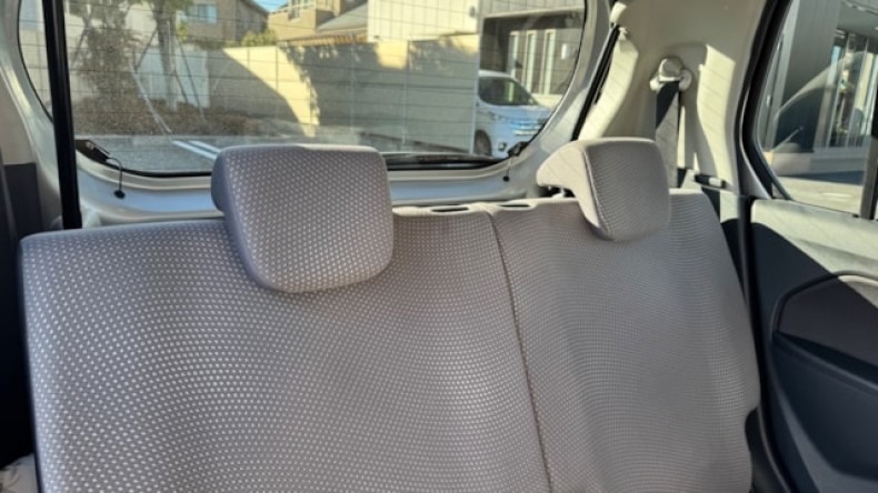 内装後方シート