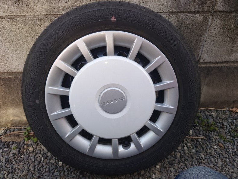 タイヤホイール前