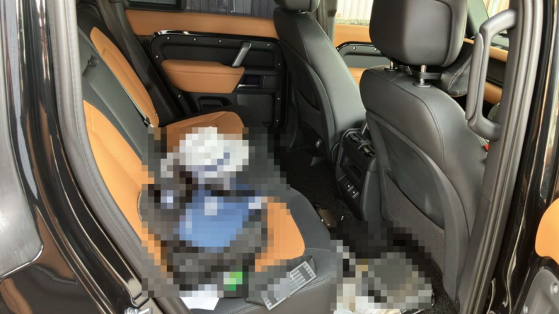 内装後方シート