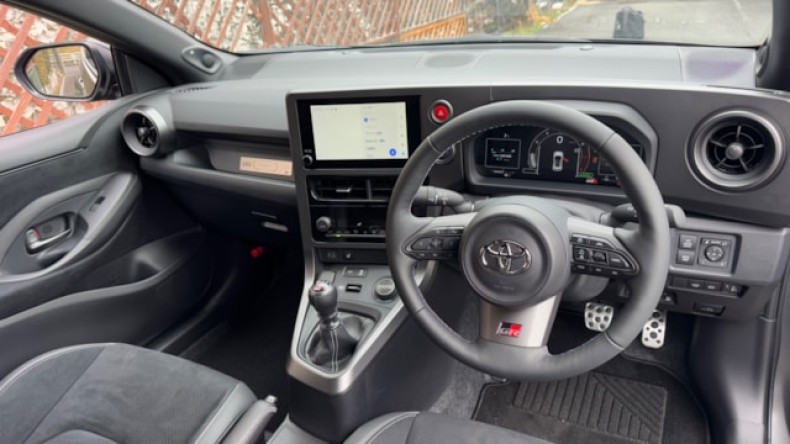 内装インパネ全体