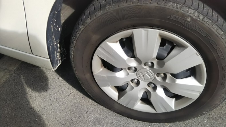 タイヤホイール前