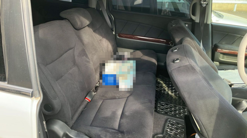 内装後方シート