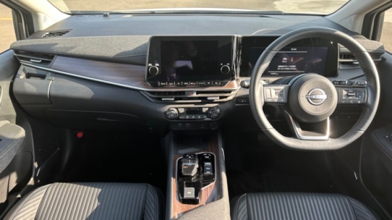 内装インパネ全体