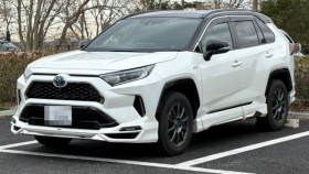 トヨタ/ＲＡＶ４ ＰＨＶ-275066