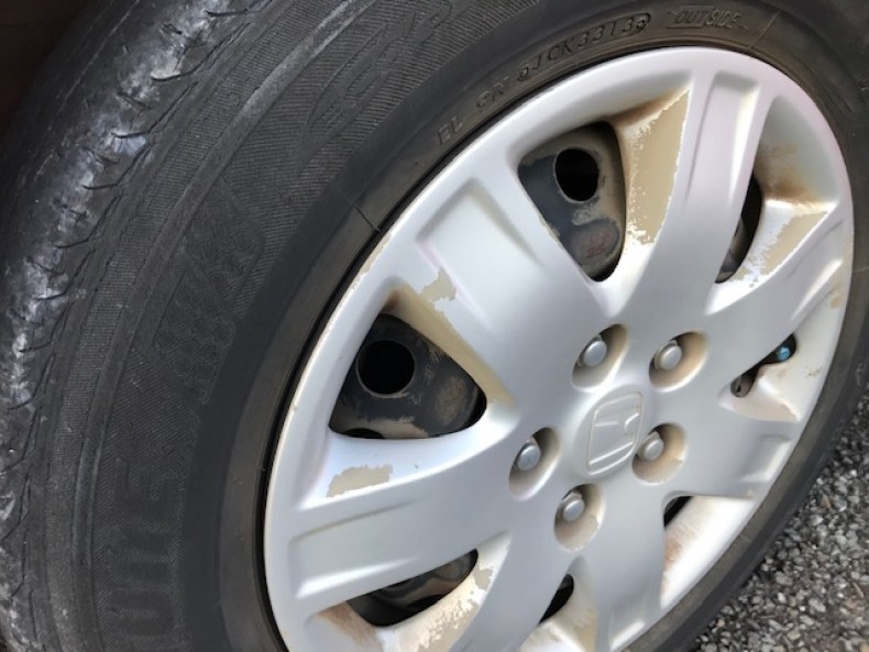 タイヤホイール前