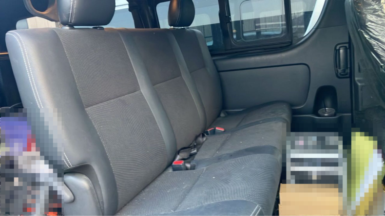 内装後方シート