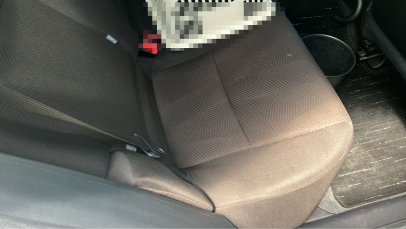 内装後方シート