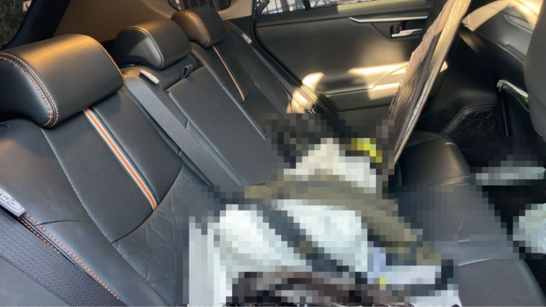 内装後方シート