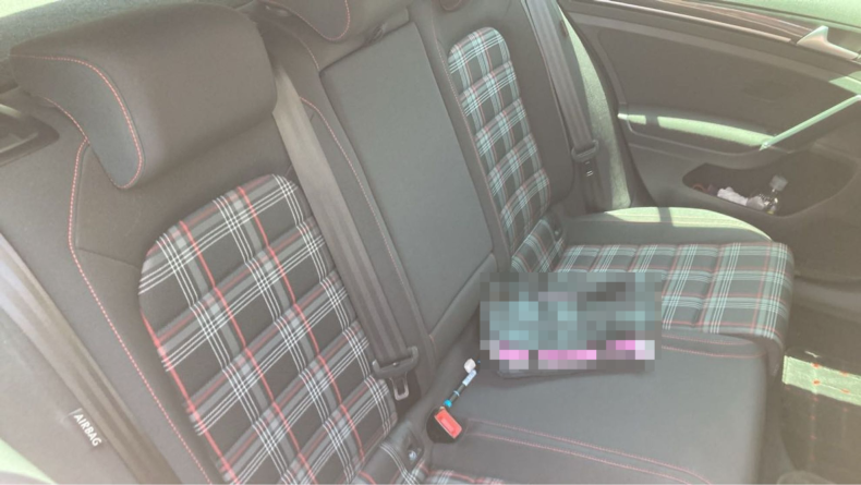 内装後方シート