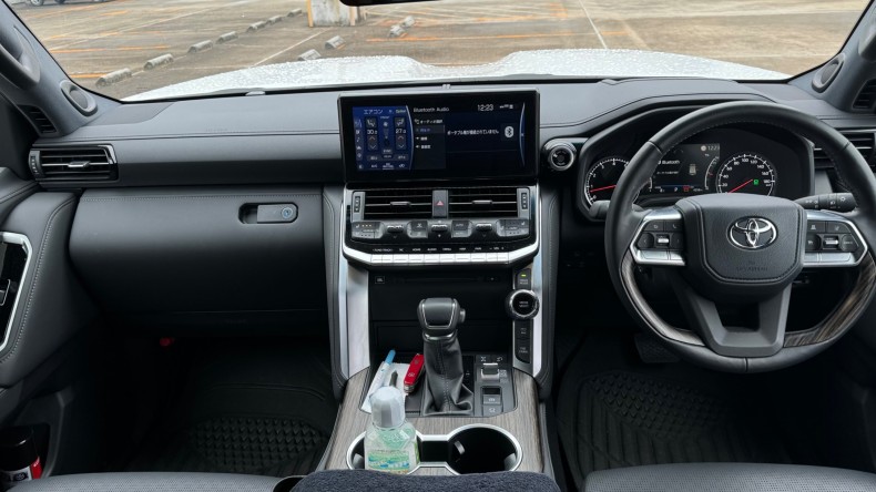 内装インパネ全体