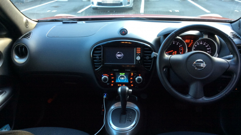 内装インパネ全体