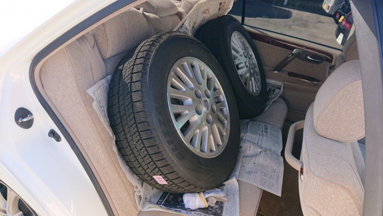 内装後方シート