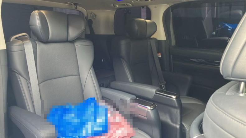 内装後方シート