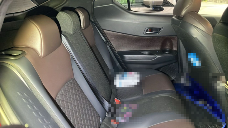 内装後方シート