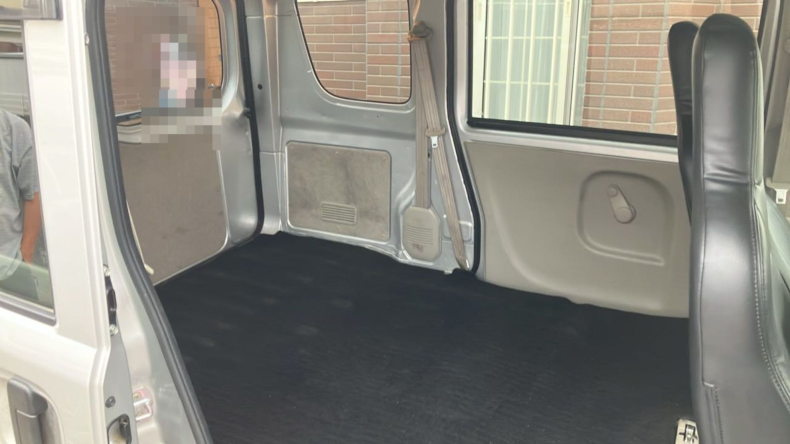 内装後方シート