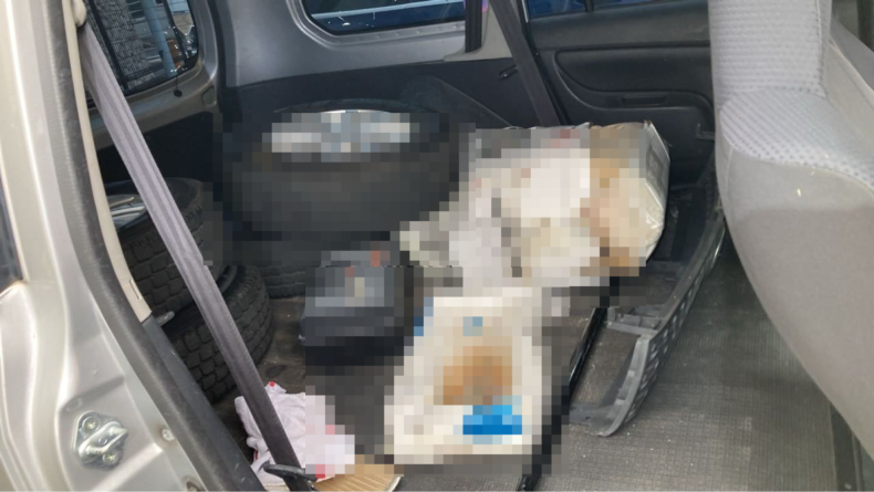 内装後方シート