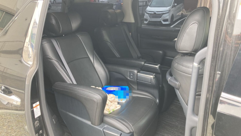 内装後方シート