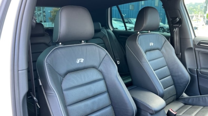 内装前方シート