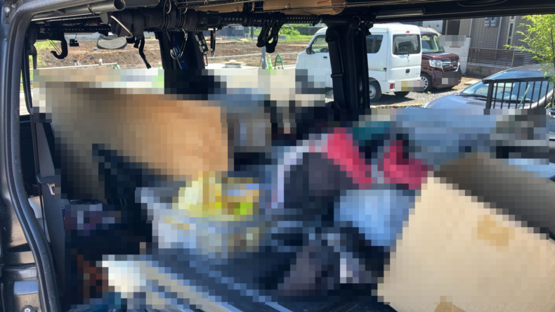 内装後方シート