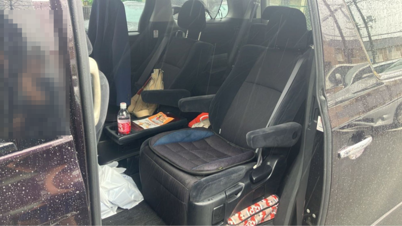 内装後方シート