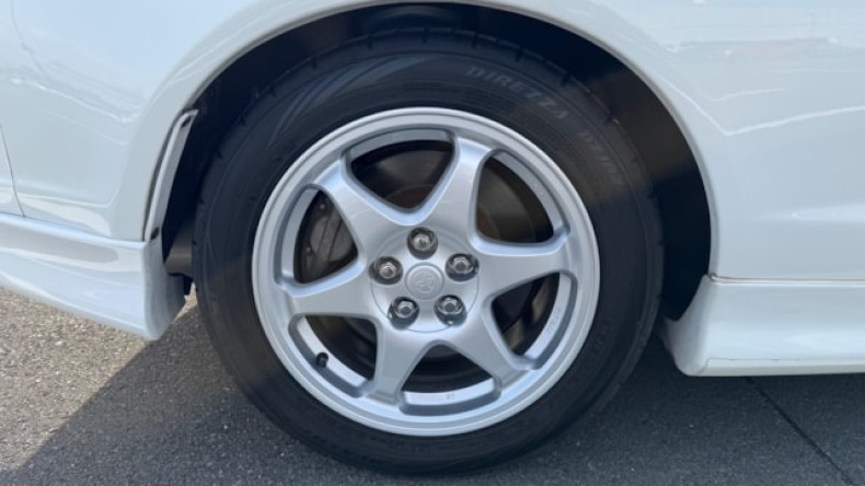 タイヤホイール後