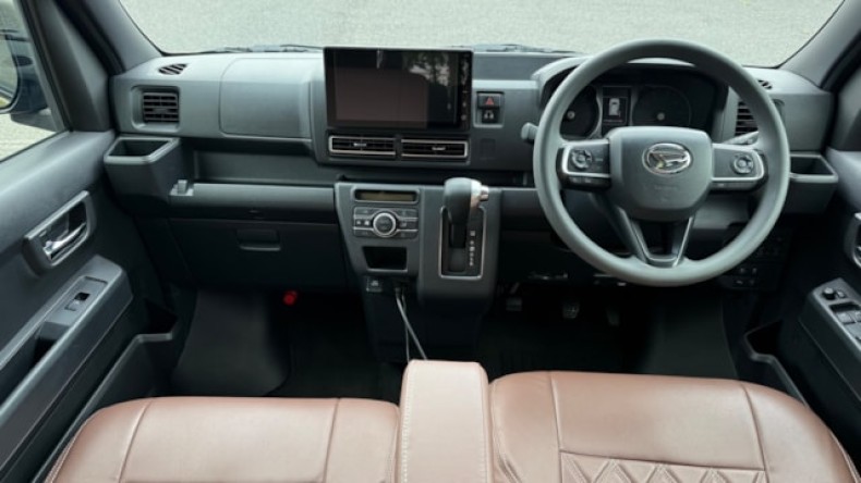 内装インパネ全体