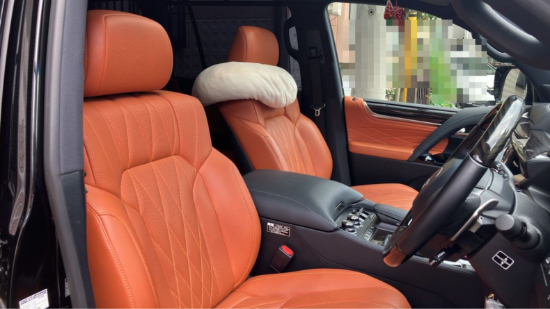 内装前方シート