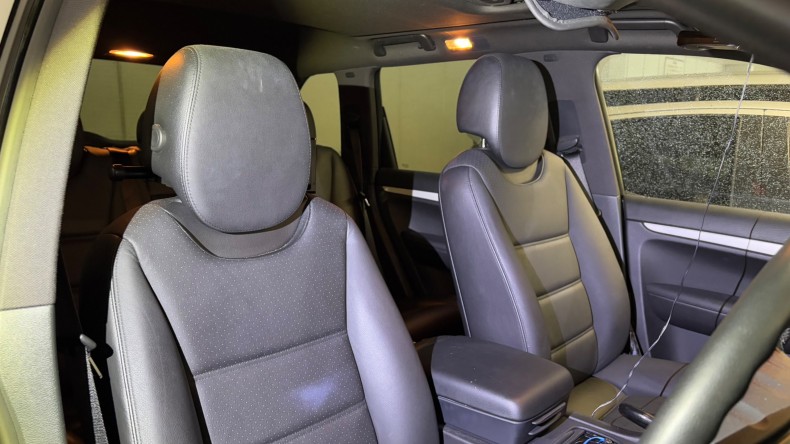 内装前方シート