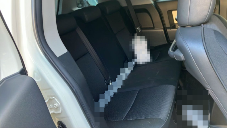 内装後方シート