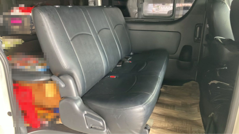 内装後方シート