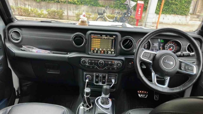 内装インパネ全体