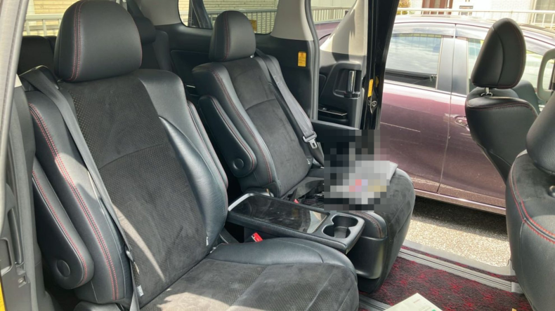 内装後方シート