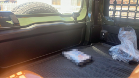 内装後方シート