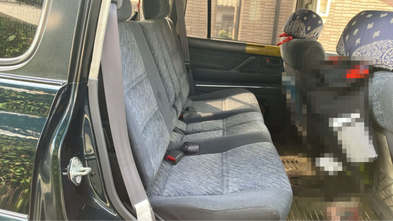 内装後方シート