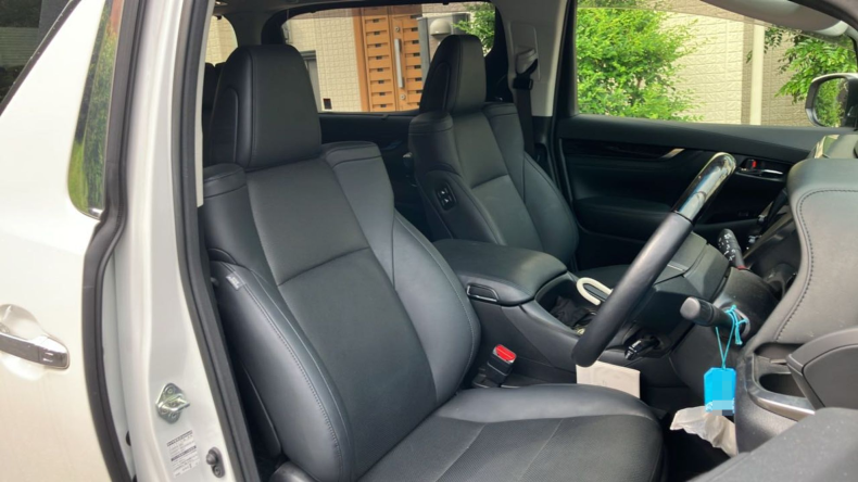 内装前方シート