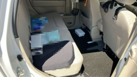 内装後方シート