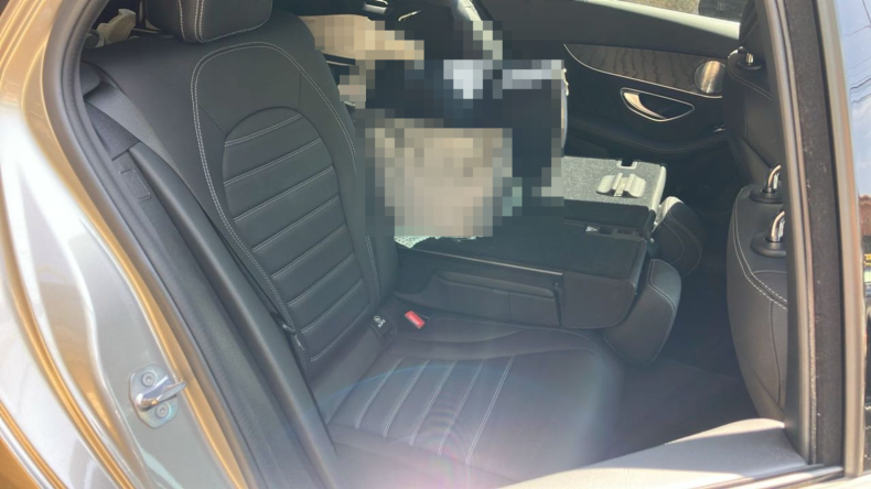 内装後方シート