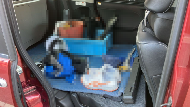 内装後方シート