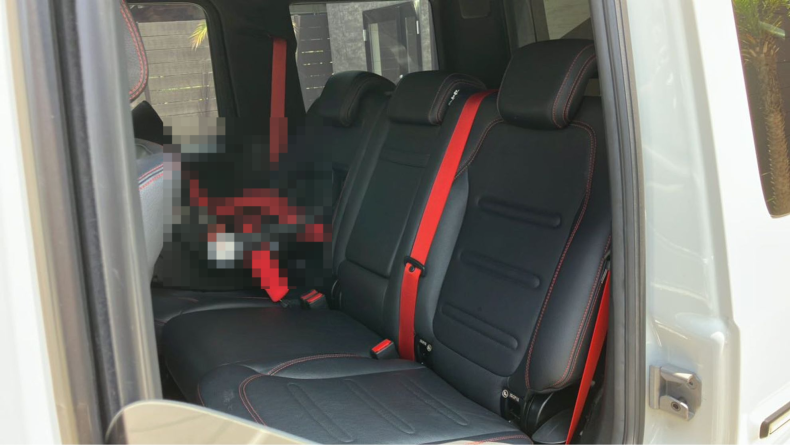 内装後方シート