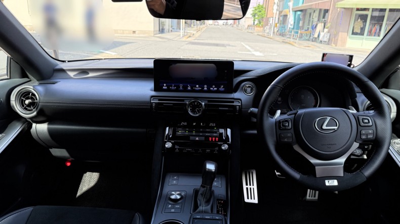 内装インパネ全体