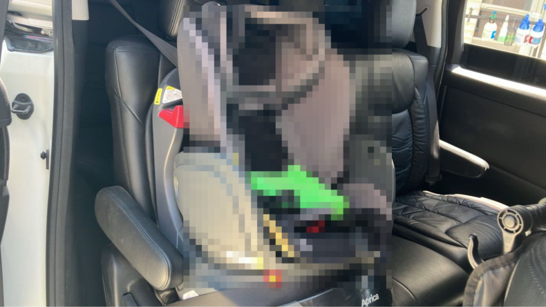 内装後方シート