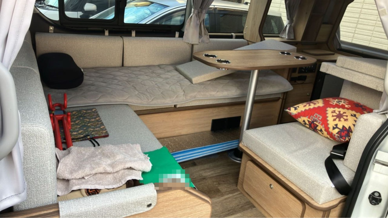 内装後方シート