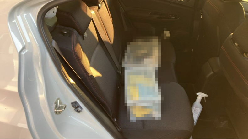 内装後方シート