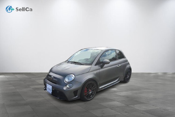 アバルト　アバルト６９５ ビポストの車種サムネイル画像