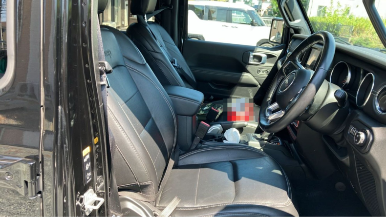 内装前方シート