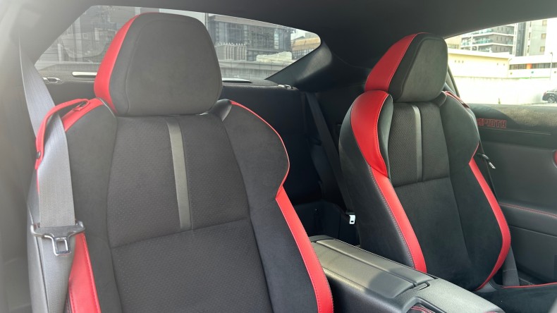 内装前方シート